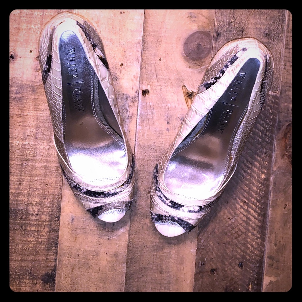 White House Black Market Snake Peep Toe Heel